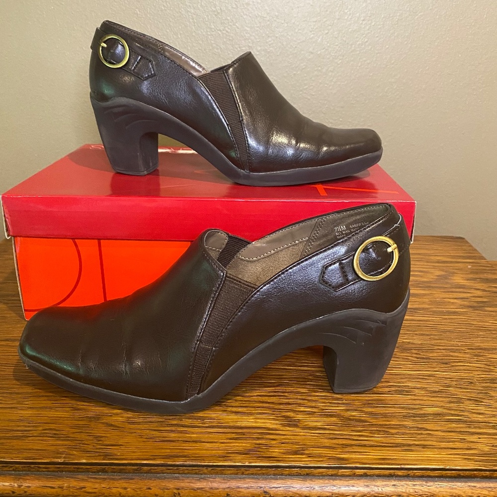 Aerosoles Saber Saw Bootie, Brown, Size 7.5M, Gently Worn